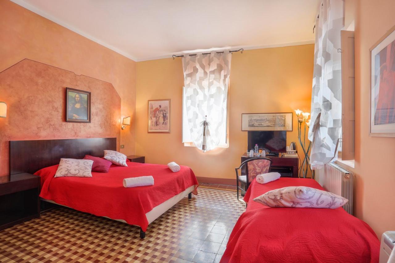 Antica Residenza Santa Chiara -city Center 3* Lucca