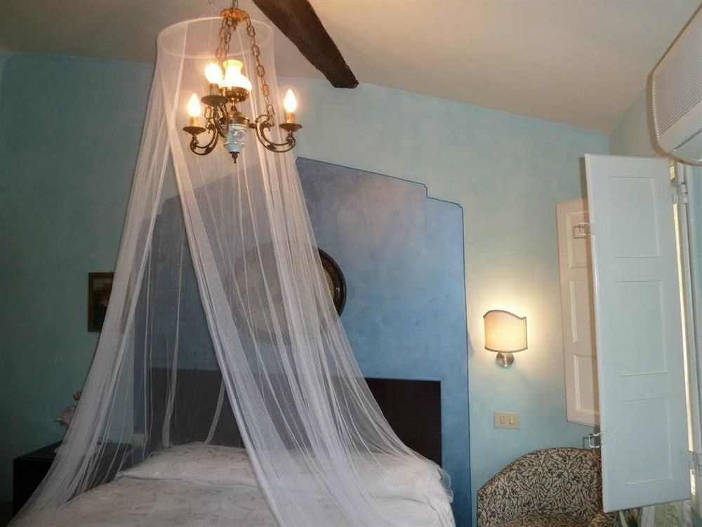 Antica Residenza Santa Chiara -city Center